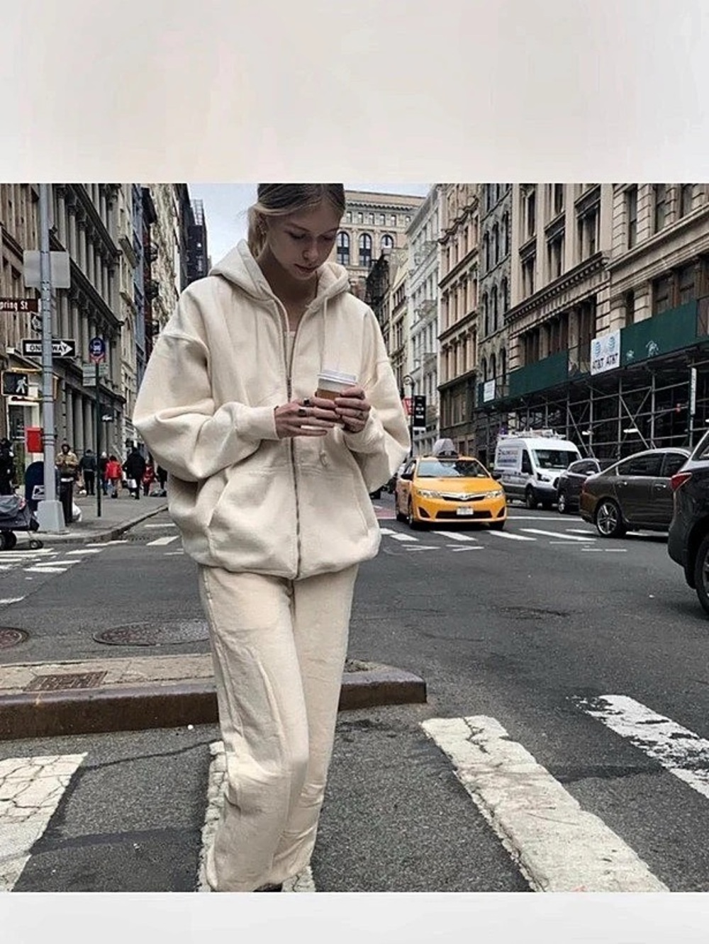 Brandy Melville Christy Hoodie Beige Zip Hoodie oversized